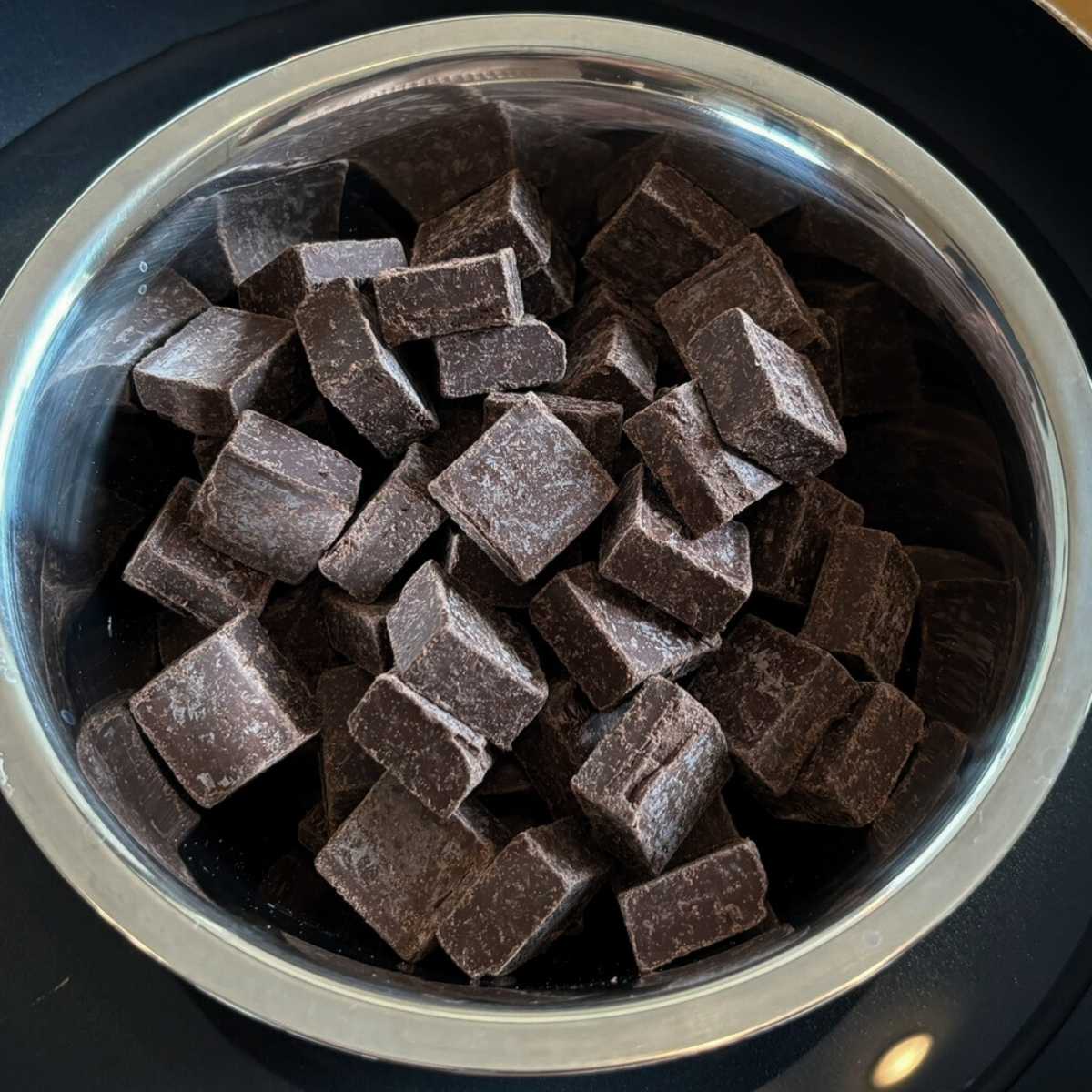 チョコバナナ チョコレート チョコバナナ用チョコレート 業務用 ウルトラミックス 早くキレイに固まるチョコバナナ用専用チョコレート(スイート)1kg バナナ約50本分 コーティングチョコ チョコレート 製菓用チョコレート 夏祭り 縁日 文化祭 屋台