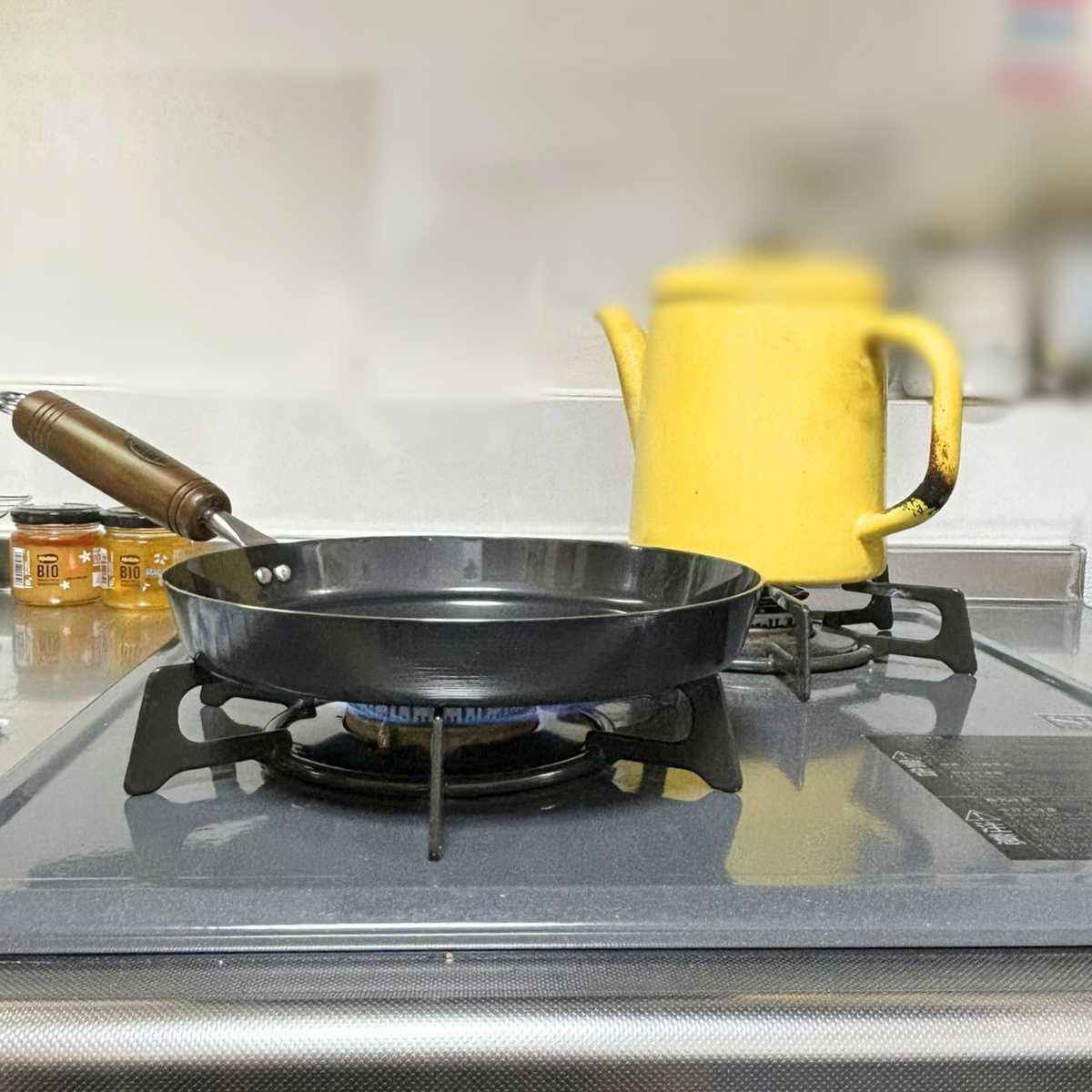 ウルトラミックス パンケーキ専用 鉄フライパン 20cm 有機フッ素化合物(PFAS)不使用 錆防止加工済 から焼き不要 PFASフリー