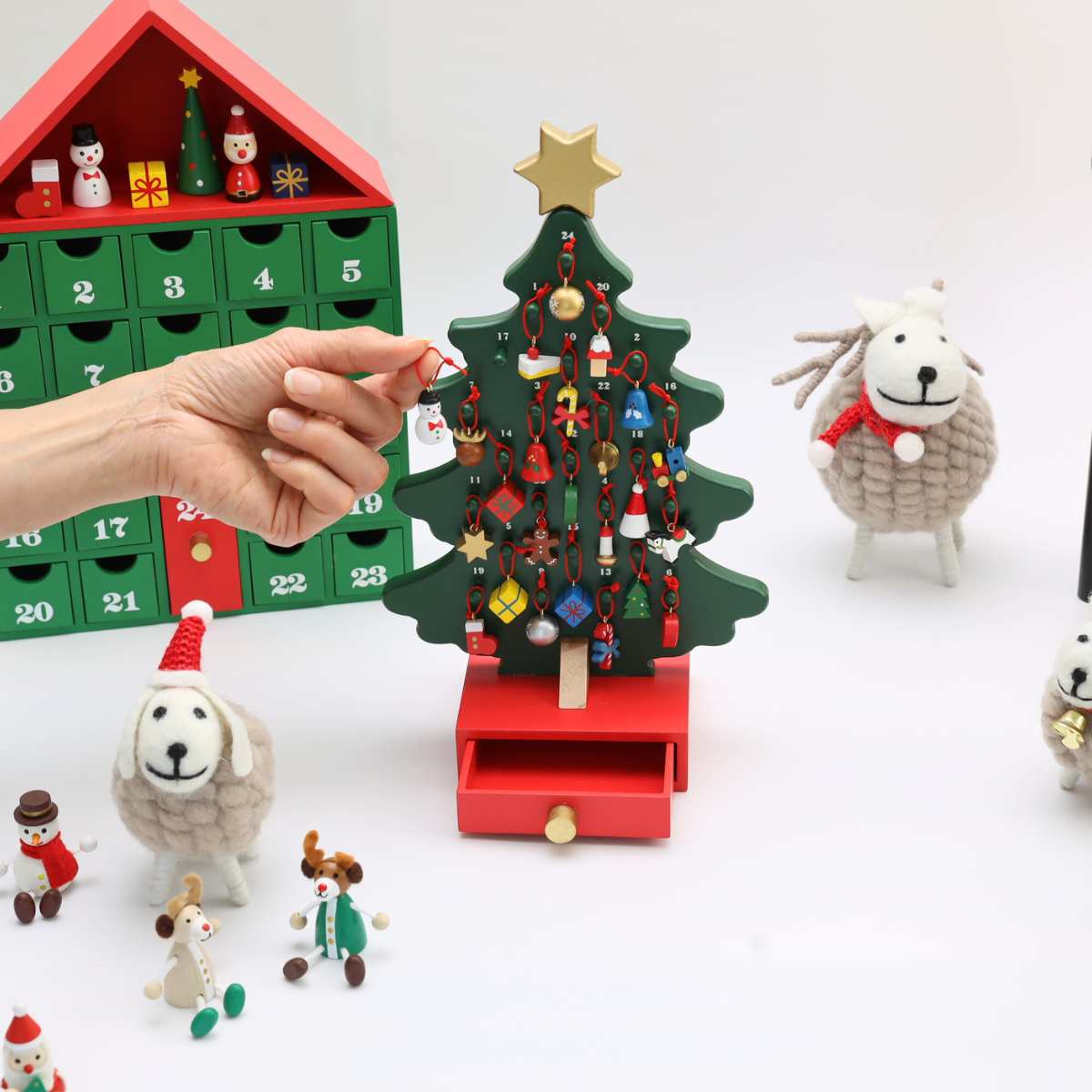 クリスマスツリー 木製 アドベントツリー クリスマスツリー型 アドベントカレンダー クリスマス 飾り デコレーション 装飾 ツリー 木製ツリー サンタ スノーマン 北欧 クリスマス ギフト おもちゃ 玩具 木製 北欧 インテリア