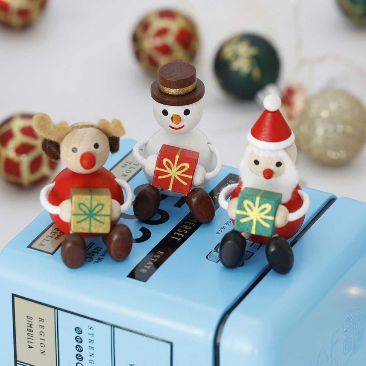クリスマス 飾り レスニー ハラチキ レスニー・プレゼント Hracky チェコ産 クリスマス 木製人形 3点セット 正規品 サンタクロース スノーマン トナカイ チェコ 木製人形 手のひらサイズ クリスマス Cristmas Holiday