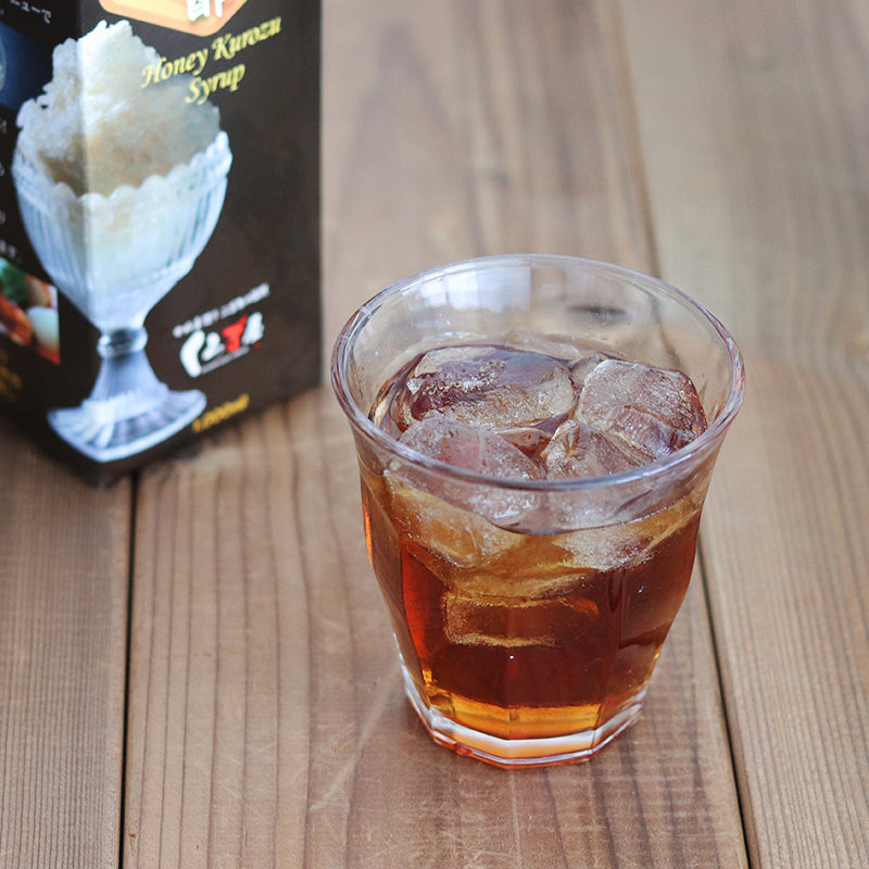 送料無料 蜂蜜黒酢 1L × 12本セット 牛乳パック【メーカー直送】はちみつの黒酢 かき氷 シロップ くろず屋 純玄米黒酢使用 黒酢 くろ酢 ハチミツ はちみつ 蜂蜜 ハニー 合成着色料 甘味料 保存料不使用