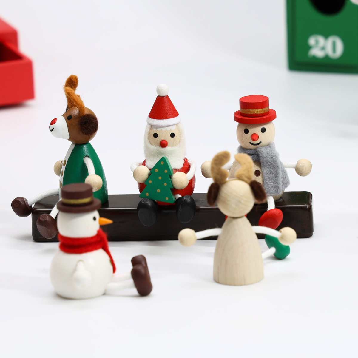 クリスマス 飾り レスニー ハラチキ Hracky チェコ産 クリスマス 木製人形 5点セット 正規品 サンタクロース トナカイ スノーマン チェコ 木製人形 クリスマス インテリア 木の人形 セット ギフト プレゼント 北欧 雑貨