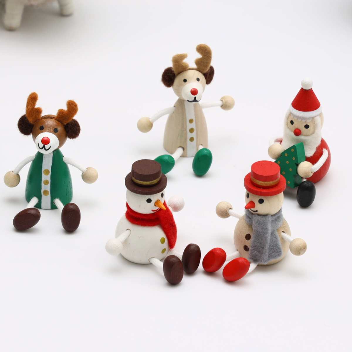 クリスマス 飾り レスニー ハラチキ Hracky チェコ産 クリスマス 木製人形 5点セット 正規品 サンタクロース トナカイ スノーマン チェコ 木製人形 クリスマス インテリア 木の人形 セット ギフト プレゼント 北欧 雑貨