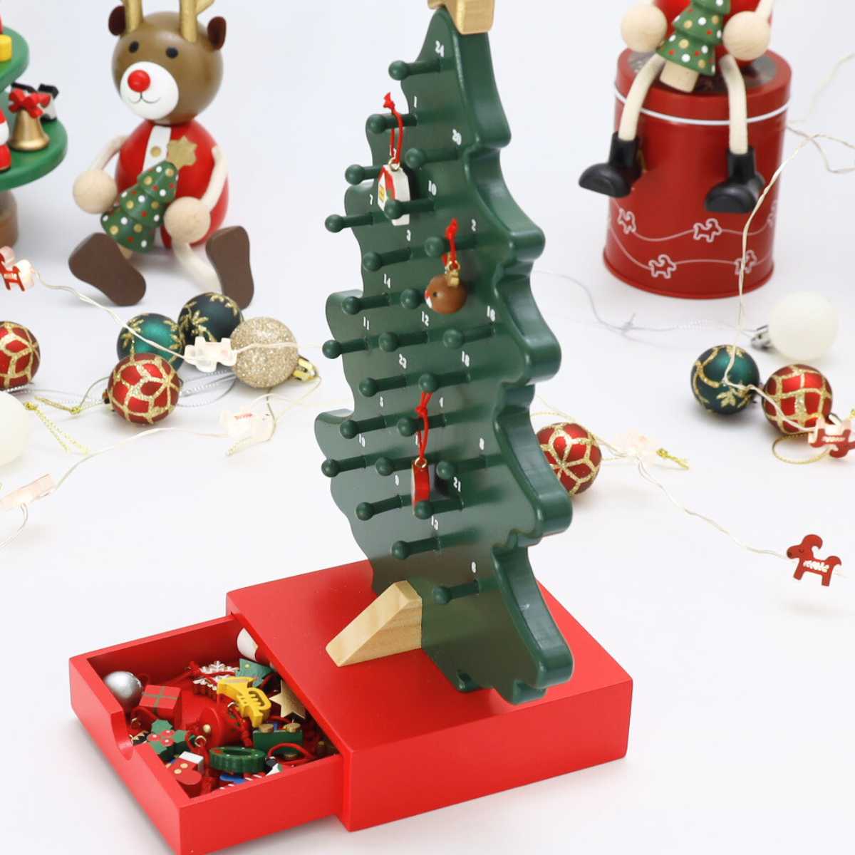 クリスマスツリー 木製 アドベントツリー クリスマス ツリー型 アドベントカレンダー 木製ツリー サンタ トナカイ スノーマン 北欧 クリスマス デコレーション 装飾 ギフト プレゼント おもちゃ 玩具 木製 置物 インテリア
