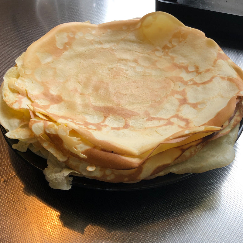 A masterpiece made by a flour shop in Osaka Crepe mix 1kg x 10 bags For commercial use Large capacity Crepe mix Flour Flour Cultural festival Summer festival Takeout Stall Store Easy sweets For sale